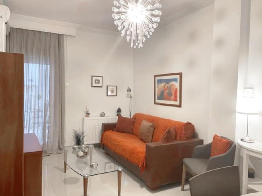 Crimson Suite: 1-Bedroom Apartment In Thessaloníki Exteriör bild